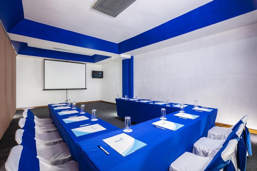 Vista Express Morelia By Arriva Hospitality Group Exterior photo