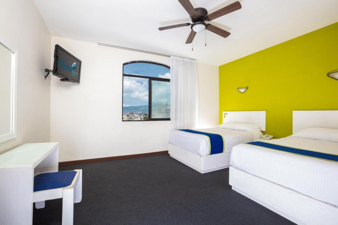 Vista Express Morelia By Arriva Hospitality Group Exterior photo